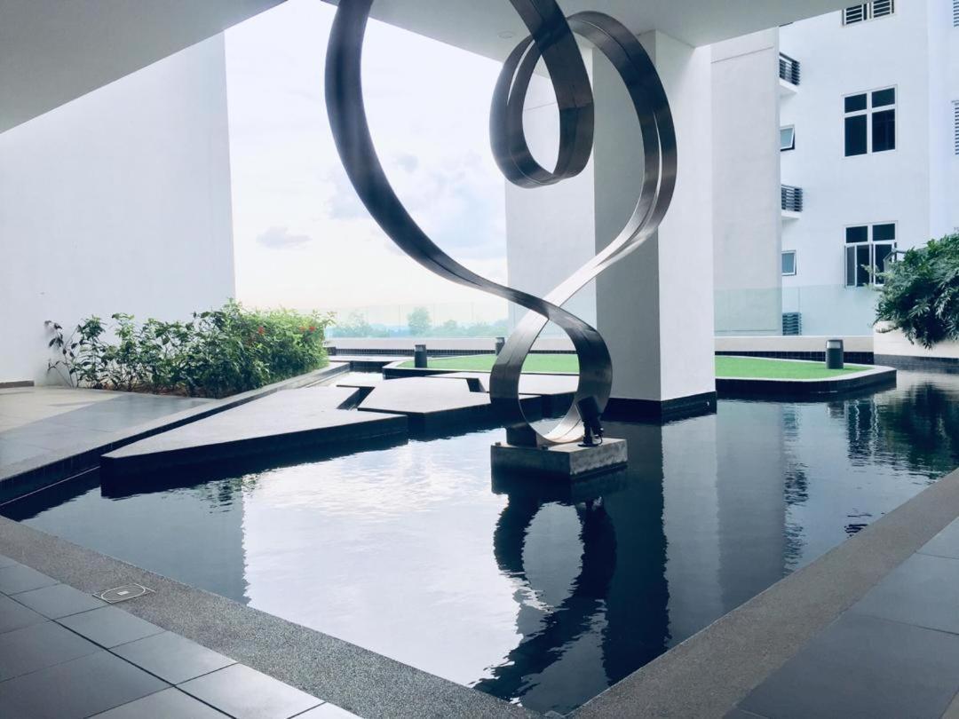 Ezhome Mesahill Nilai Exterior foto