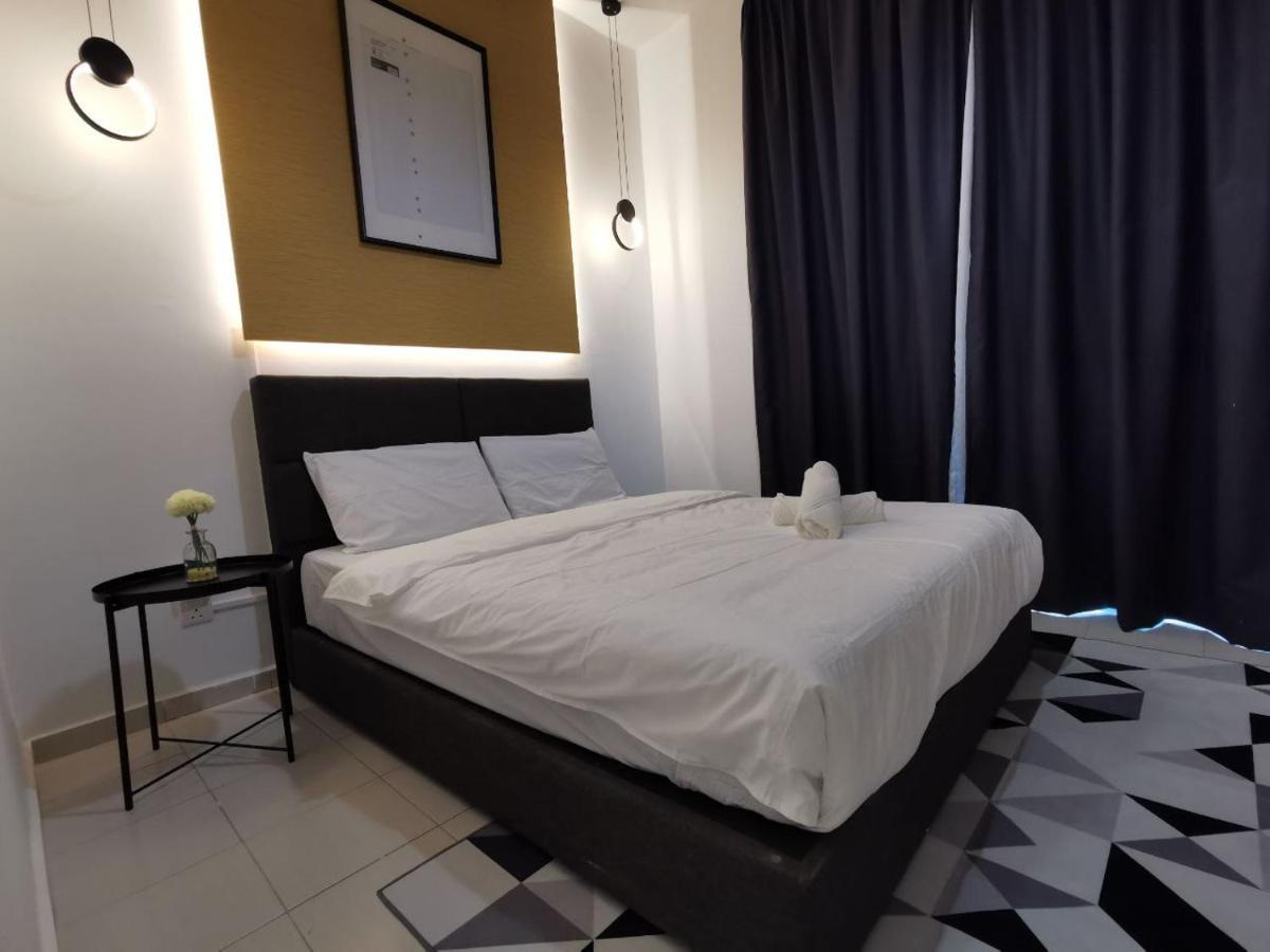Ezhome Mesahill Nilai Exterior foto